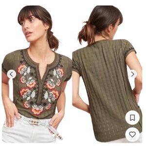 Anthropologie Akemi + Kin Green Embroidered Cotton Short Sleeve Dandelion Tee M